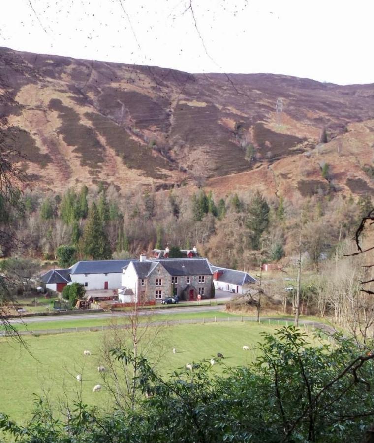Great Glen Hostel Spean Bridge Exterior photo